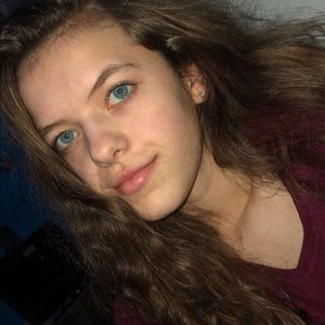 Meet your Posher, Lexi